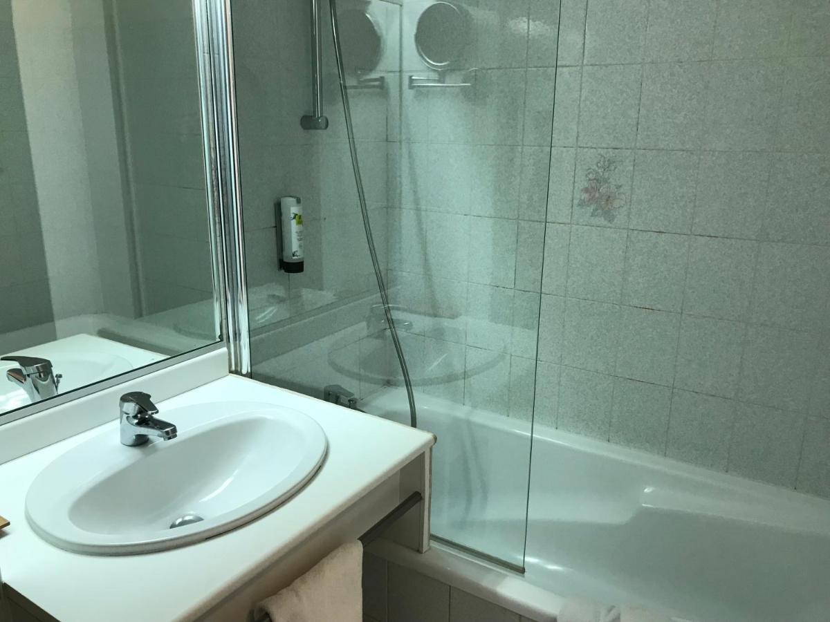 Logis La Villa Des Houx Aumale Экстерьер фото