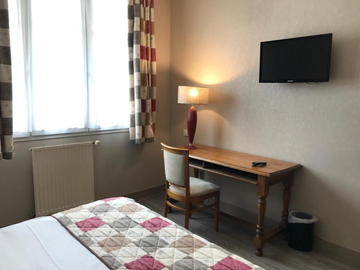 Logis La Villa Des Houx Aumale Экстерьер фото
