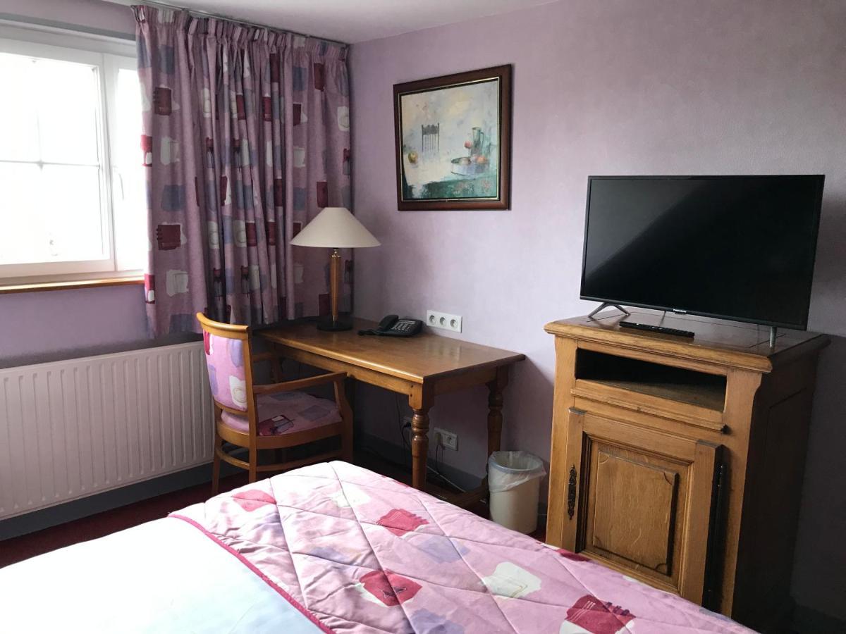 Logis La Villa Des Houx Aumale Экстерьер фото
